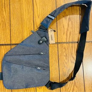 NWT Wander +, Anti-Theft Travel Bag, grey, security, travel,lightweight,stylish